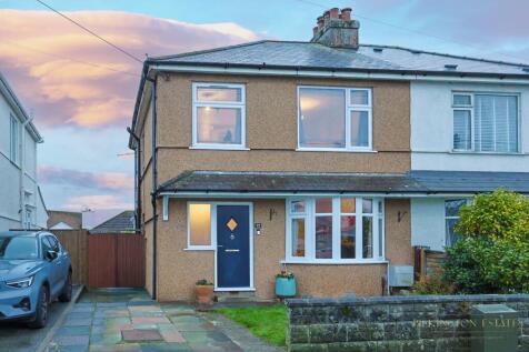 Plymouth, PL6 - property photo