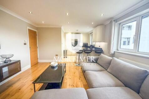 Living Room/Kitchen