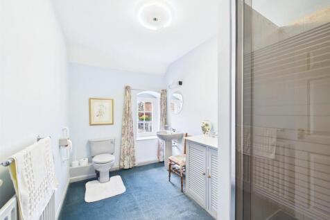 Shower Room.jpg