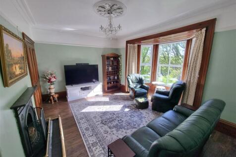 Sitting room.jpg