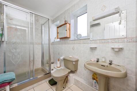 Shower/Cloakroom