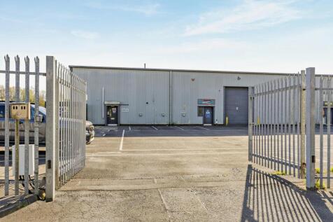 8687215-exterior10-v2-800.jpg