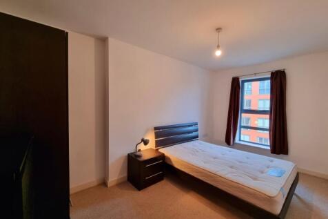 Waterloo Court Leeds LS10 photo 5