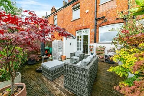 10-471146 Tremaine Road -4-small.jpg