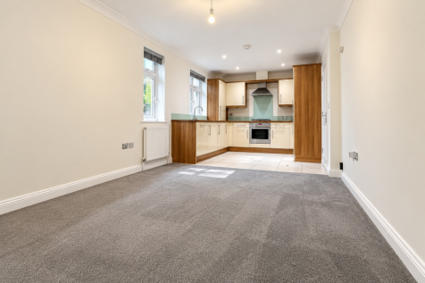 Silverwood Court, 15 Milton Road, Bournemouth, Dorset, BH8 8FF photo 3
