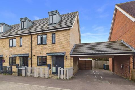 Front view of home