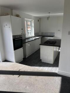 Kitchen (2).jpg
