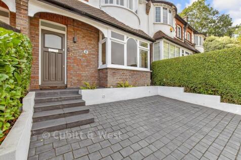 Driveway/Parking