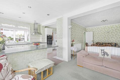 Kitchen/Dining/Famil