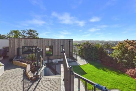 Golden Joy, Crediton, Devon, EX17. 4 bedroom detached house for sale