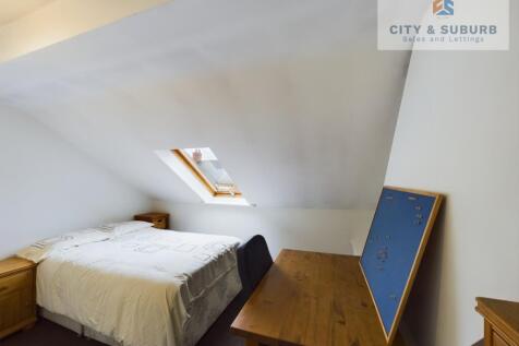 CAM01351G0-PR0112-STILL004