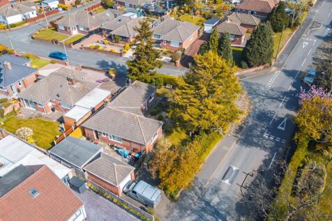 38 Waterford Dr-10.jpg