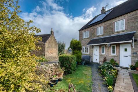 Front garden and front of the home.jpg