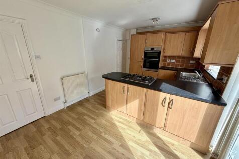 Commonside, Batley photo 3