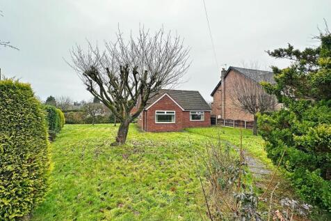 Altrincham, WA15 - property photo