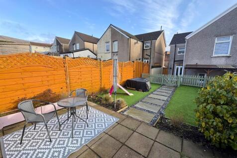 Rear Garden d (edit).jpg