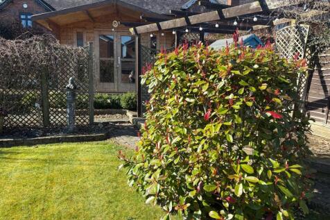 Garden Summer House and Pergola