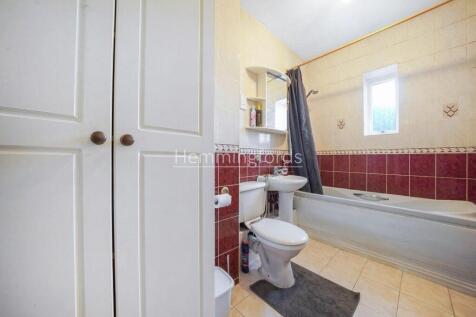 Flat 6, 4, York House,-07.jpg