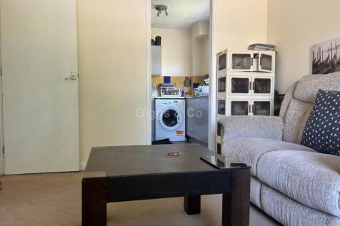 Linclare Place, St Neots photo 3