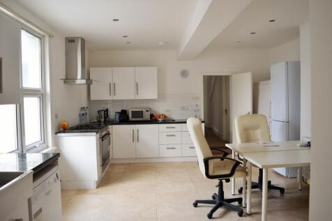 Romford Road, Forest Gate, Newham, London photo 4