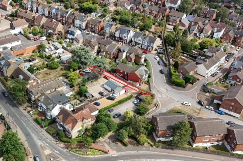 Road to the rear of Hockliffe Street, Leighton Buzzard LU7 1HJ
