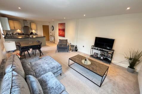 The Pines; 17 Buxton Road West; Disley. SK12 photo 5