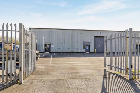 8687215-exterior10-v2-800.jpg