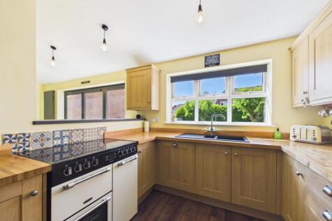 Open Plan Kitchen/Living/Dining Area