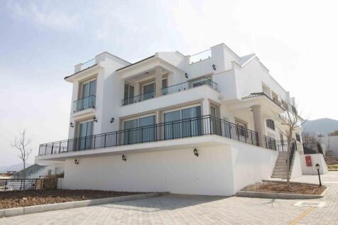 3-bedroom resale LUXURY sea front penthouse + communal pool + private garden  Image 9999 29