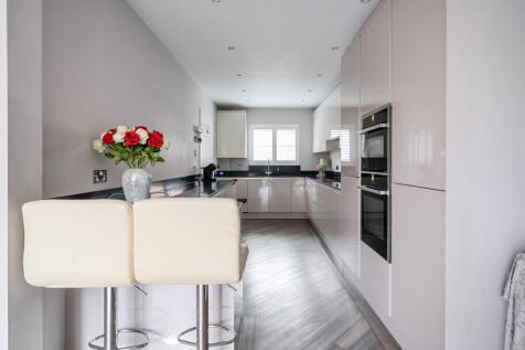 1380880-16-691731...