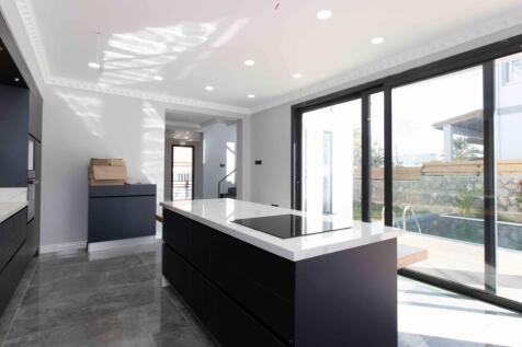 3-bedroom contemporary designed LUXURY villa + private swimming pool + underfloor heating infrastructure + cinema room Image 9999 7