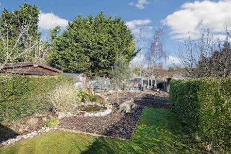 102 Newmarket Road ph13.jpg