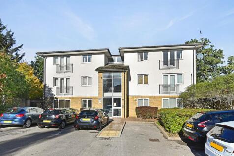 LR - Flat 2 Ashwell Court - 36 (1).jpg