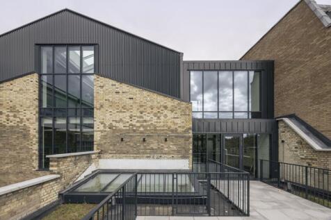 LowRes_Billy Bolton_HUT_Drill Hall_329-Edit.jpg