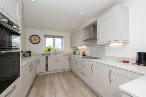 Whittington, Worcester, Worcestershire photo 3