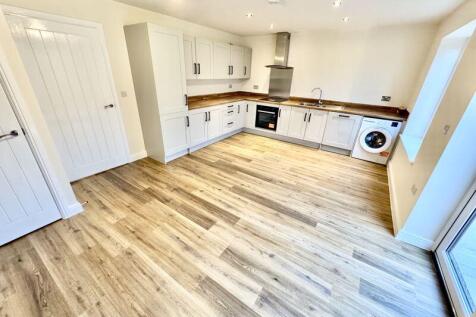 73 Turnpike Road, Charles' View, London Road, Shrewsbury photo 3