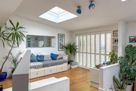 The Grange, Living Area 2.jpg