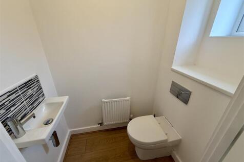 Swan Road, Lakeside, Doncaster photo 5