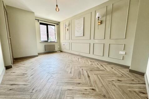 Averill Way, Micklefield, Leeds photo 3