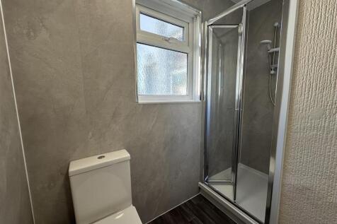 Shower Room (2).jpeg