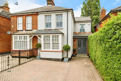 Brentwood, CM15 - property photo
