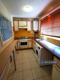 Trueman Place, Oldbrook, Milton Keynes, MK6 photo 4