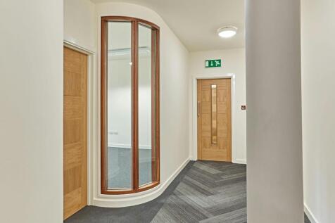 Office to rent Image 8