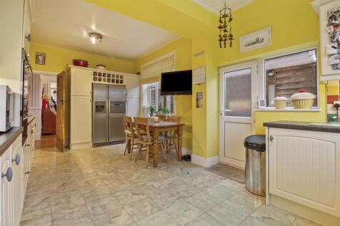 33 Parkfield Road-014.jpg