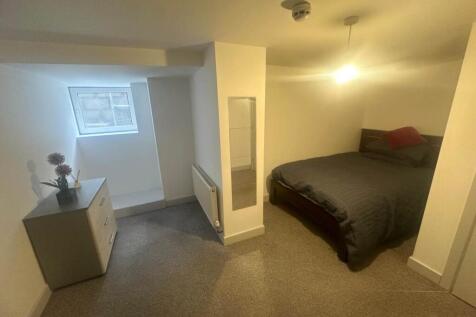 1-bed house on Ebor Terrace (Room 1), , , £525/mo