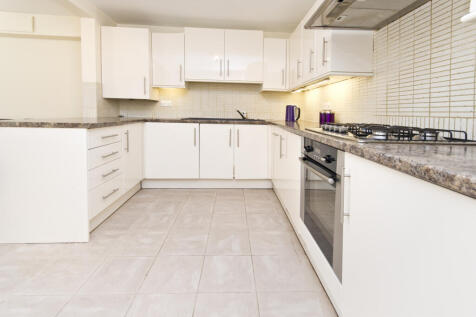 4-bed house on Castle Mews, Lenton Avenue, The Park, Nottingham, NG7 1EA, £2,219/mo