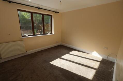 Richards Way, Cippenham photo 4