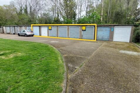 Garages 3,4,5,6,7,8  The Chestnuts, Gwydor Road, Beckenham, Kent, BR3 4DU