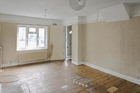 4 Nelson Close, Hillingdon, Uxbridge, UB10 0PX