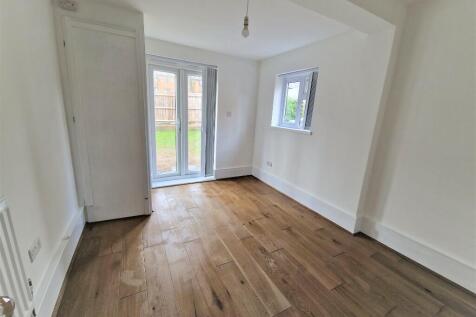 Stanhope Road, St. Albans, Hertfordshire, AL1 photo 5